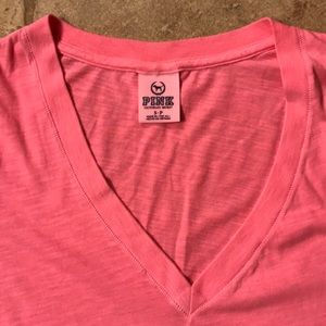 vs tee - hot pink